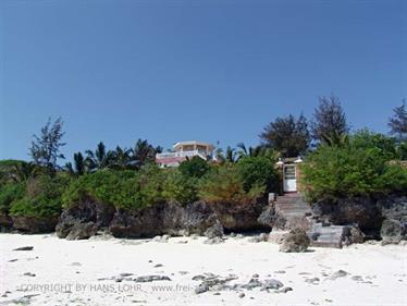 Beach walk, Zanzibar, DSC07366b